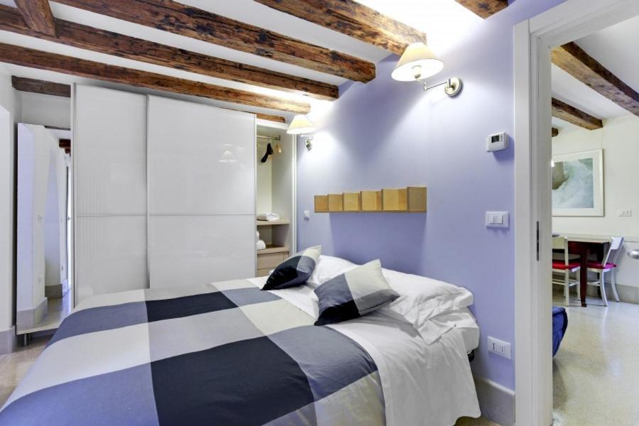 Cozy Apartment Up To 4 In Biennale Giardini By Bricola Apartments Венеция Экстерьер фото